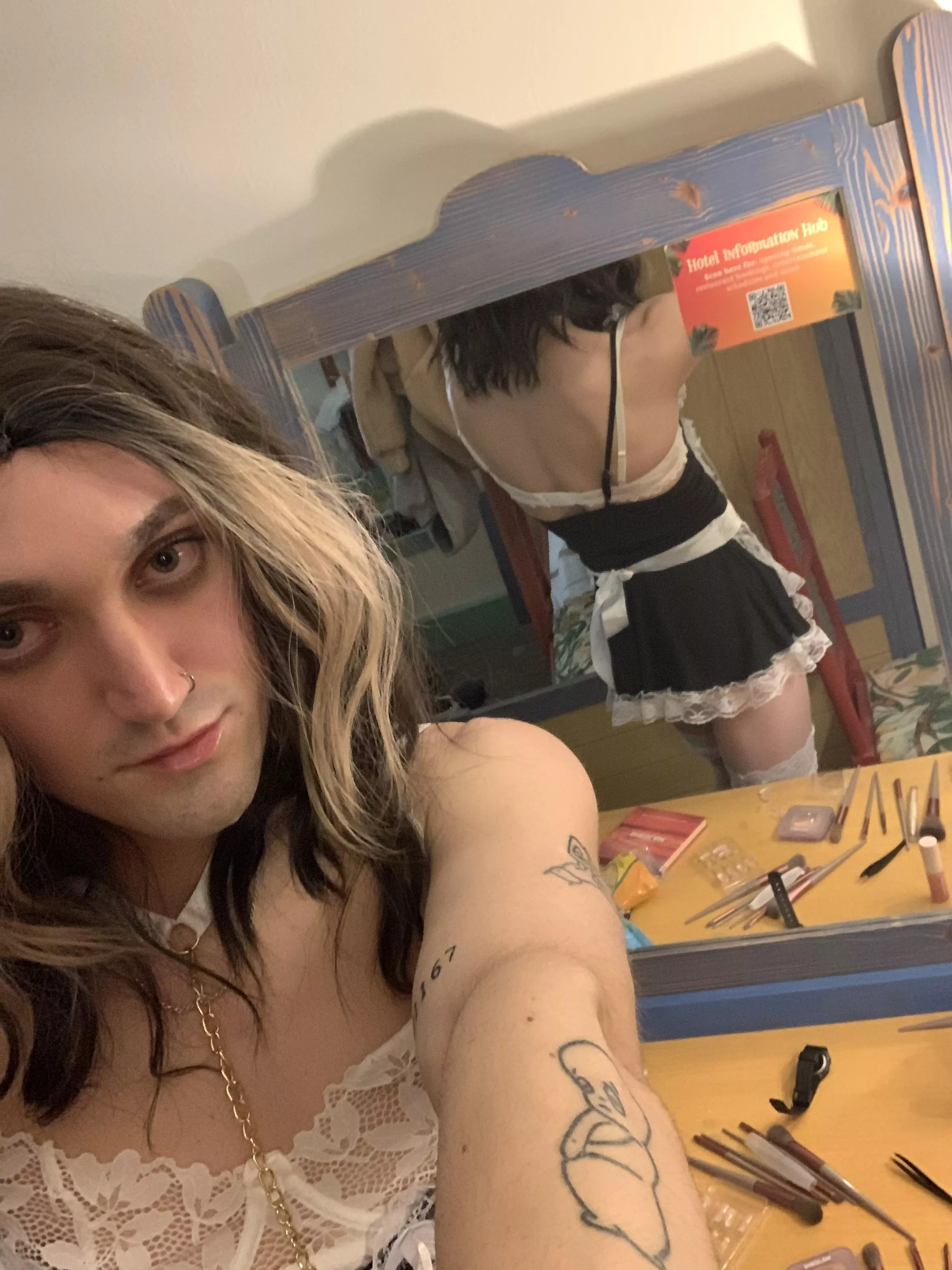 i wanna live in a world where i can dress like this daily