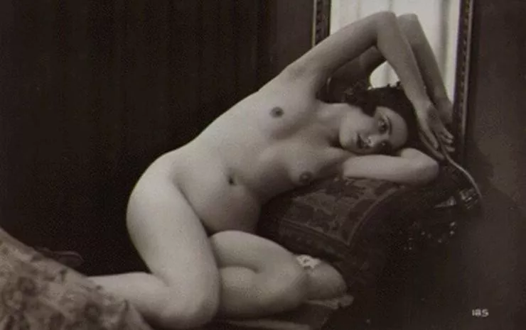 studio nude 1917