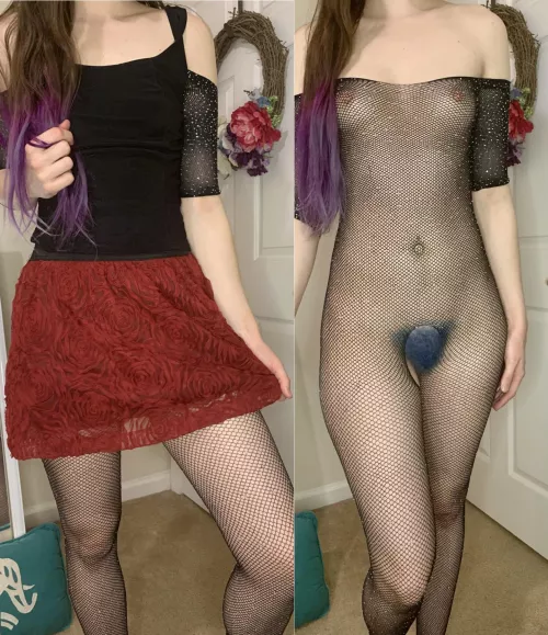 This bodystocking [f]its perfectly on my long lean body (5’ 10”)