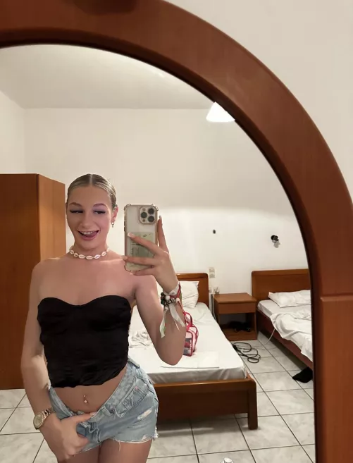 This necklace is deffo classy