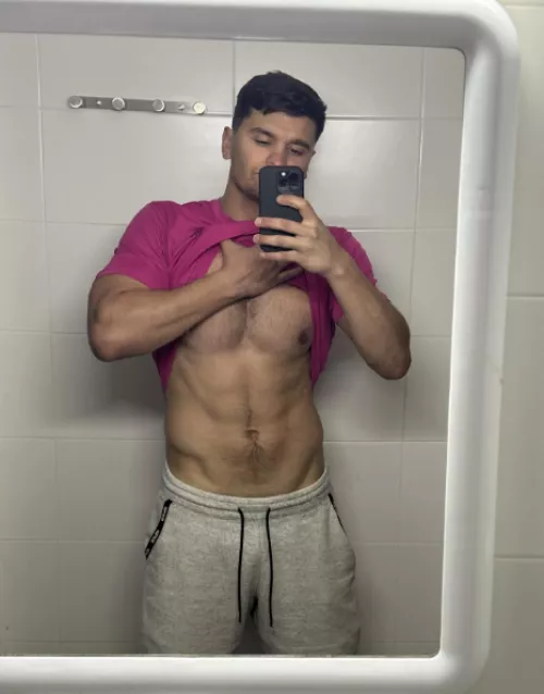 Here again! A lovely V