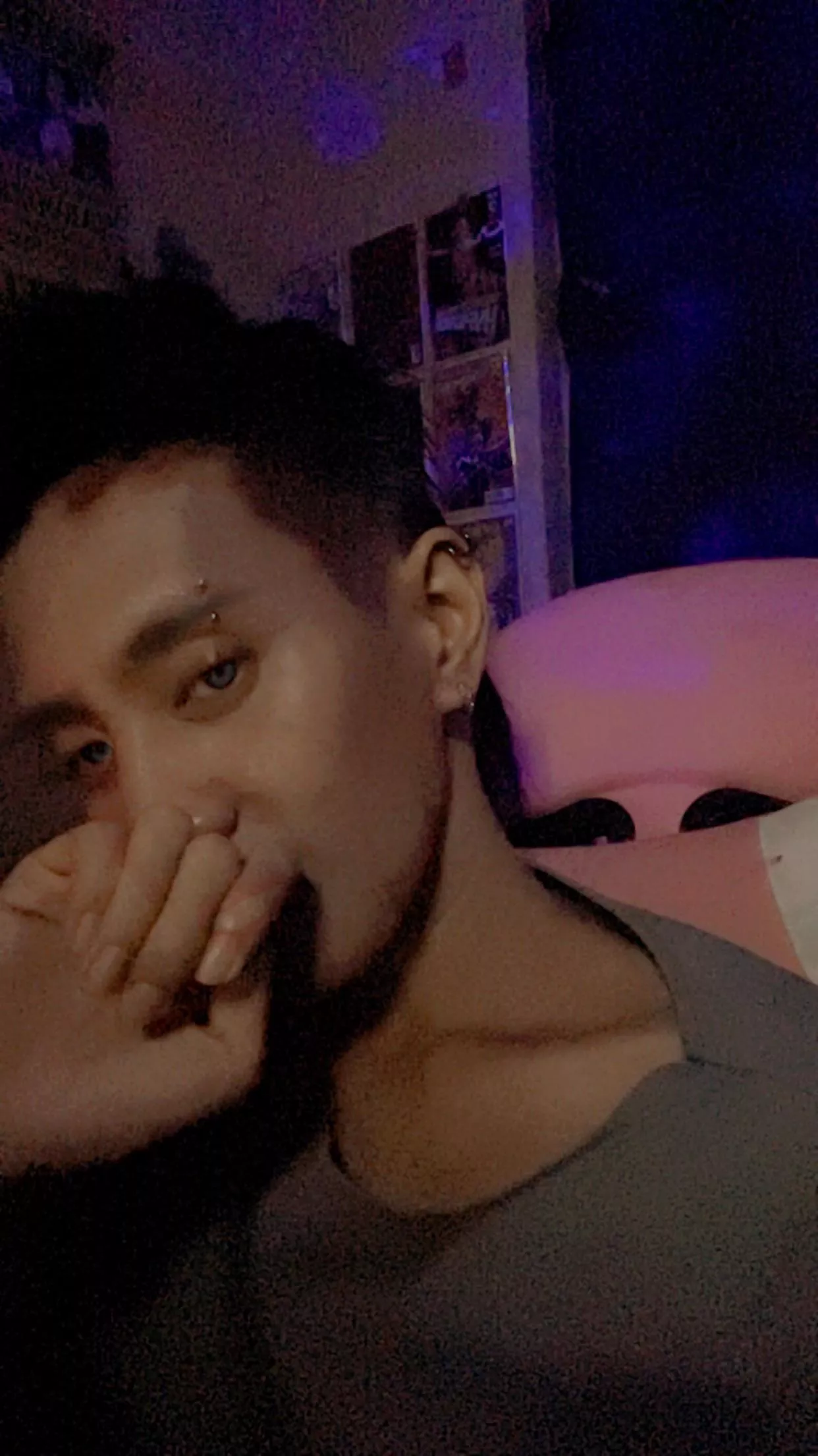 He’s giving ____ energy. lol