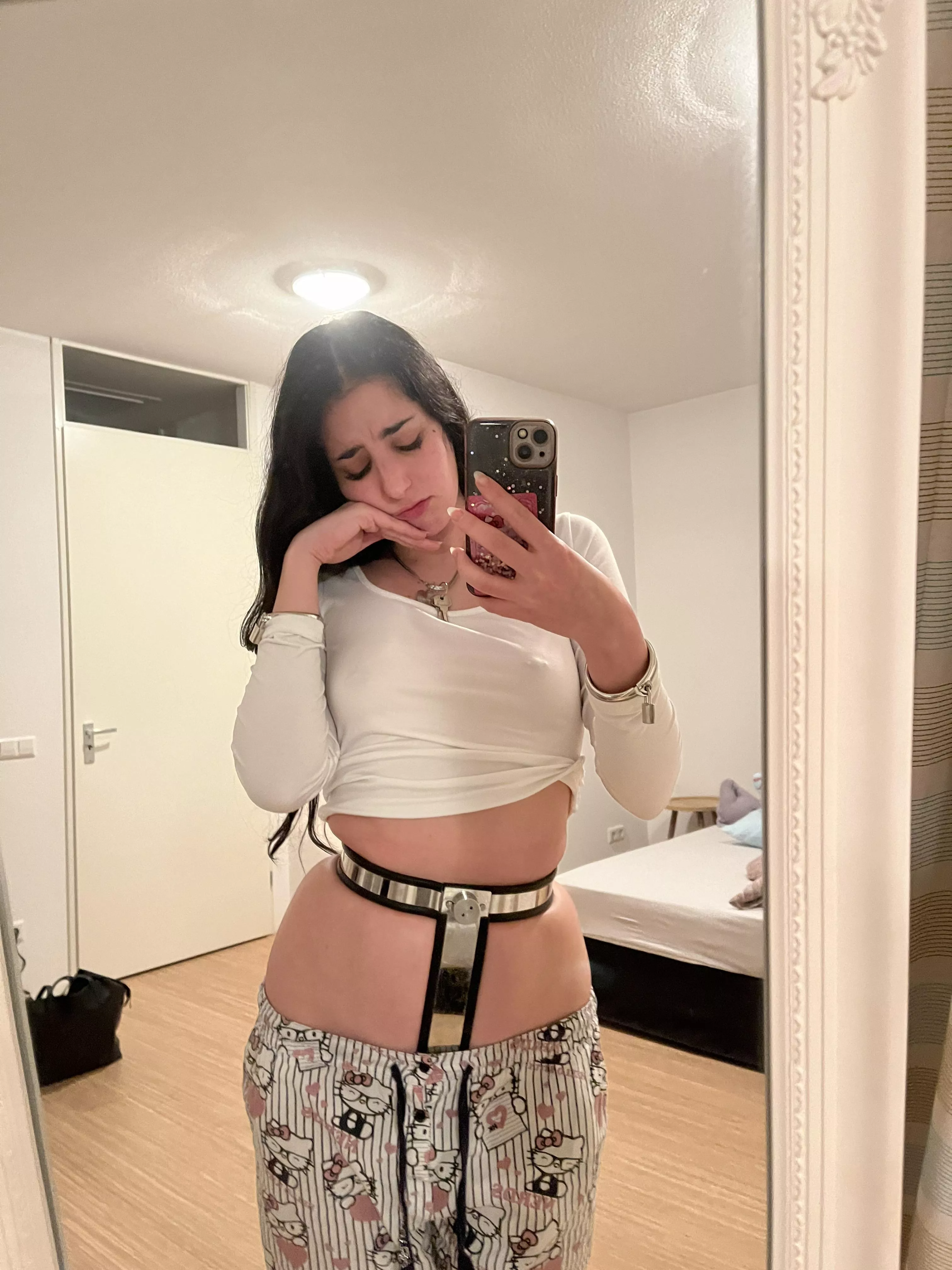 last night here, I wish u/fotoro could keep me locked but I do have college and work!!😭