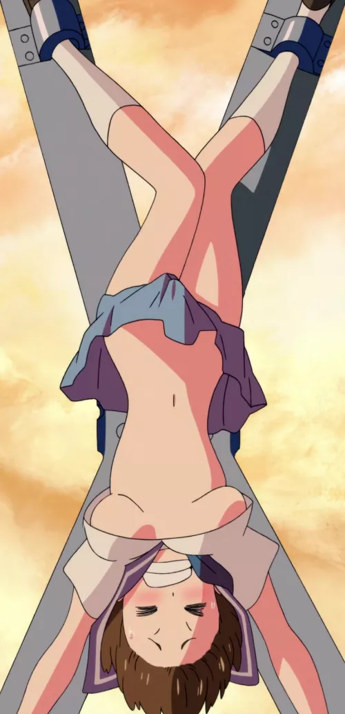 Mako is in a pinch! [Kill la Kill]