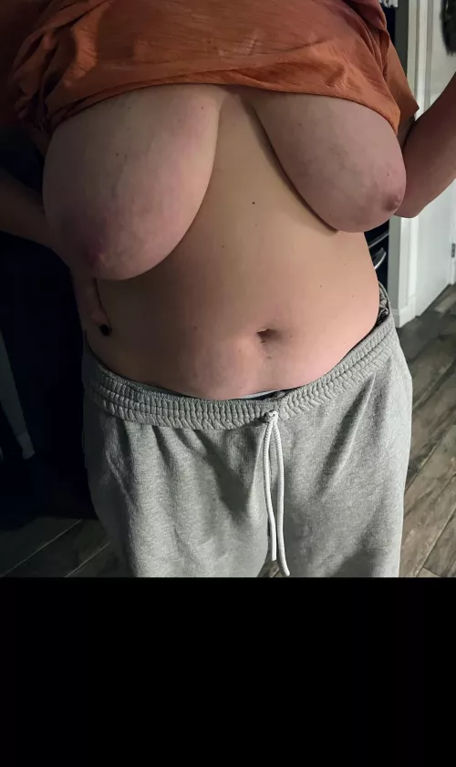 Some veiny jugs for you. 