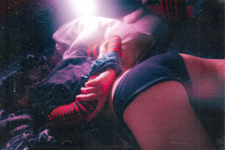 The perks of being a photographer with a hot girl I can fuck (OC)