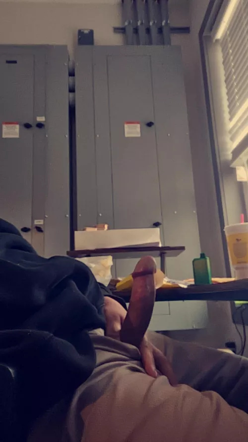 Workin hard or hardly workin