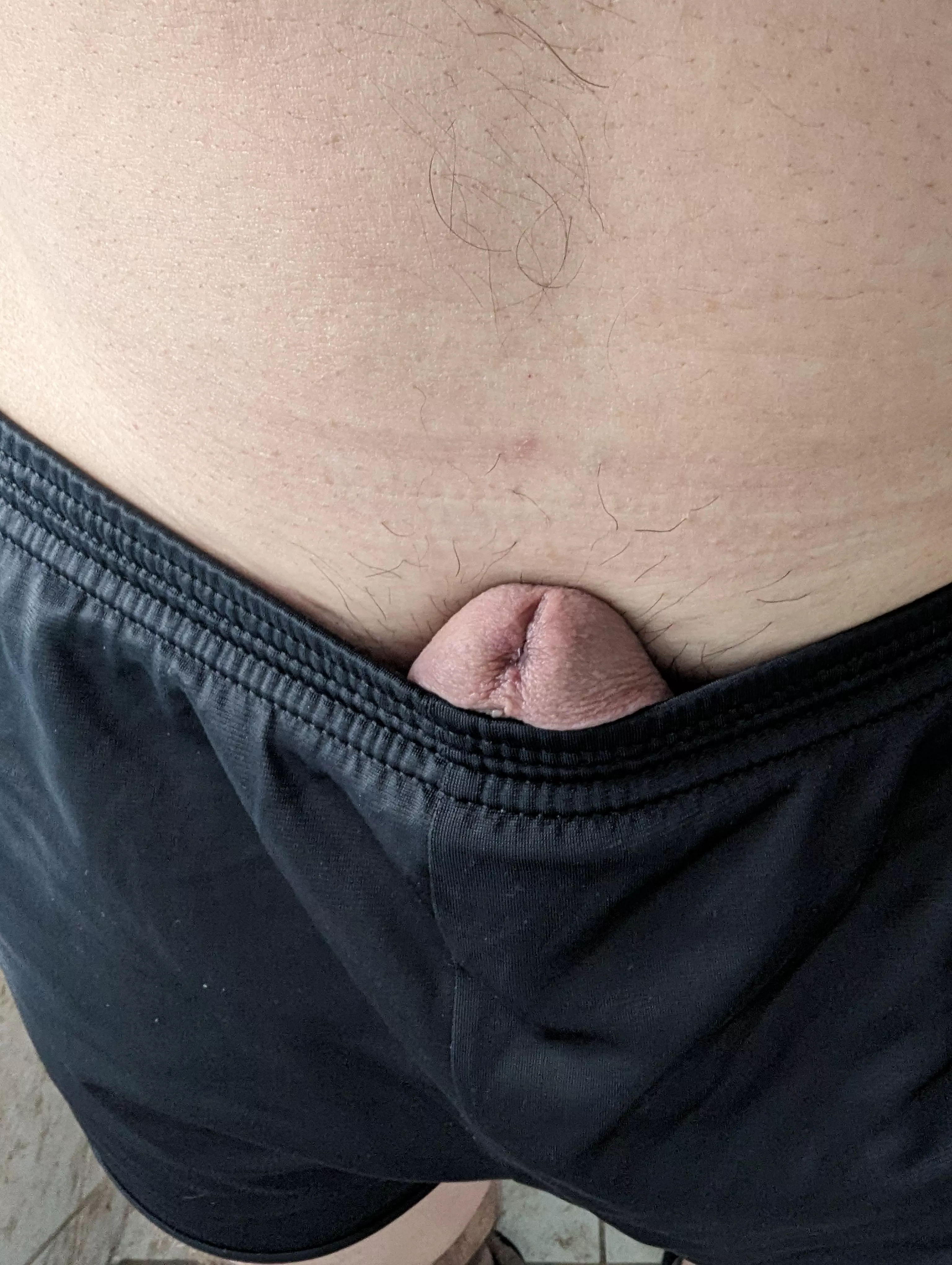 [45] Peeking to see what's out there