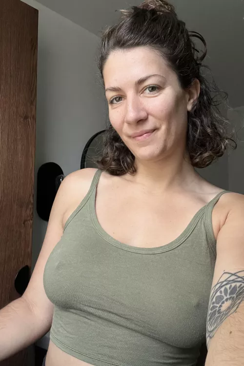 Feeling extra perky today 😌