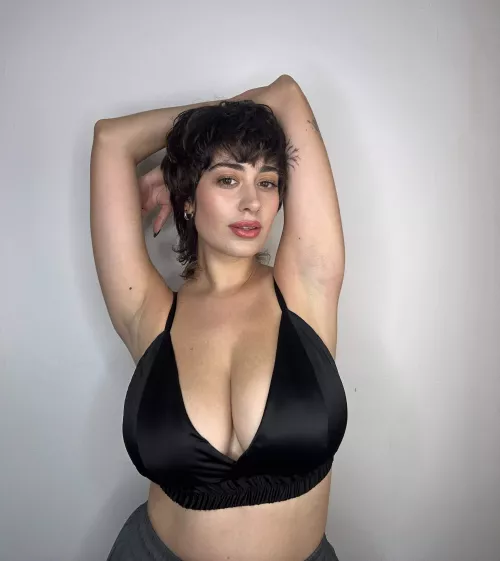 Hand up for your tonque