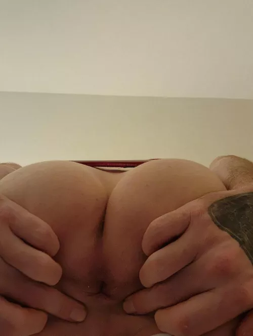 Have a seat for me?😏