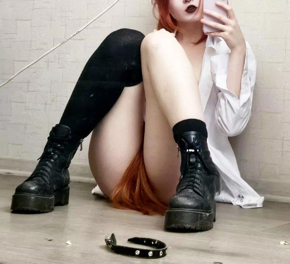 Will you put collar from floor on me or on yourself?