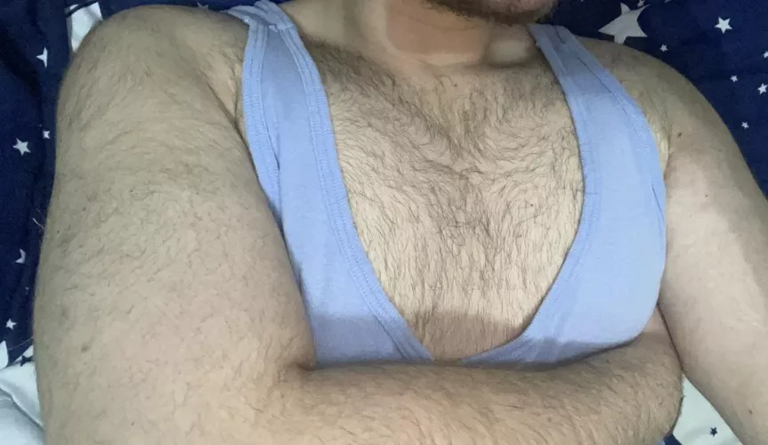 18yo bear cub looking to chat with bear dads, bear/cub bros, chasers, etc. let me know what you think of me, dms open