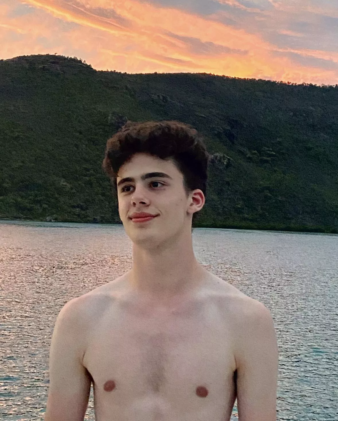 A little boat trip. Somebody wanna come with me next time?