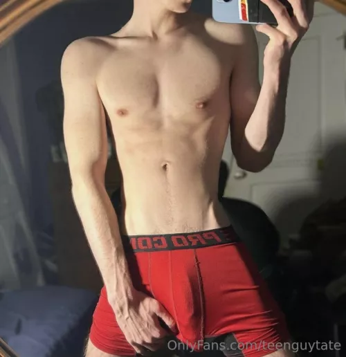 Can you see the vein? 👅❤️