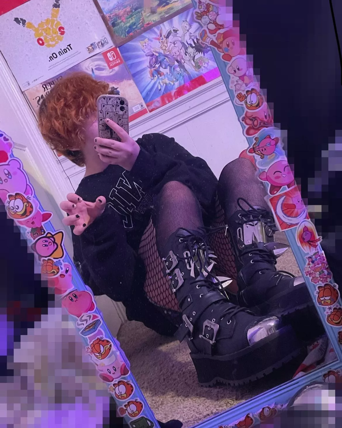 cool boots >:3