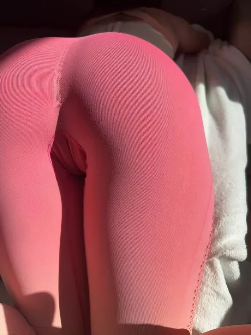 My butt looks so nice wrapped with these leggings