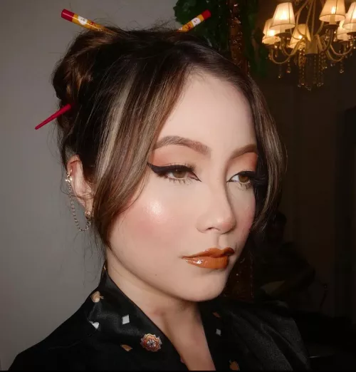 Classy geisha