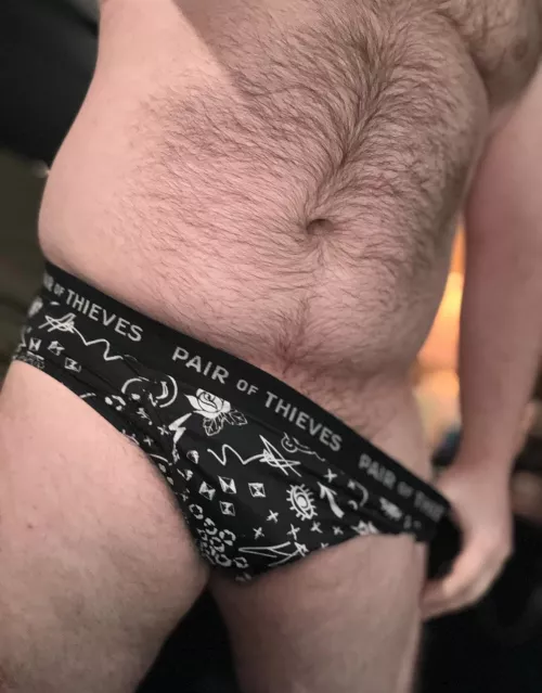 Fun Pair of Thieves this I wish someone was tearing off of me this morning! Do you prefer solids, prints, or a simple pattern? 