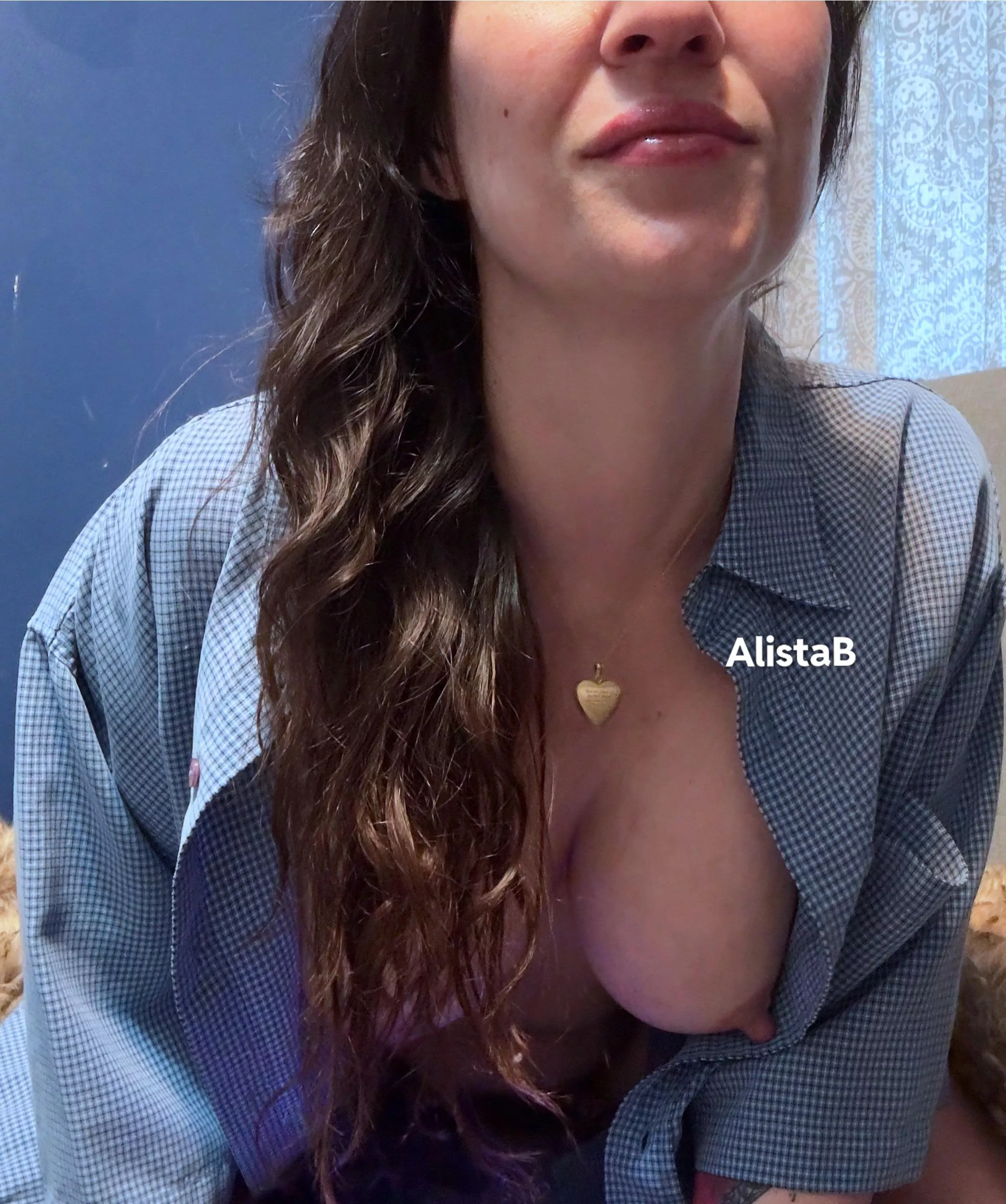 Hair, lips, what else do you need to see