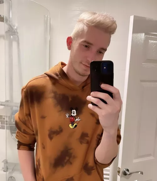 Heyy, need some gaymer friends 🙈 