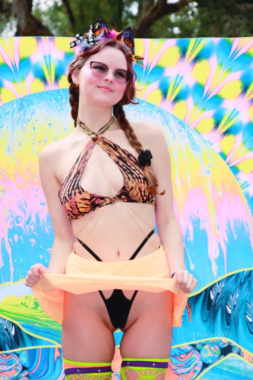 Hula ‘23 hehe check out my spooky cat ears!