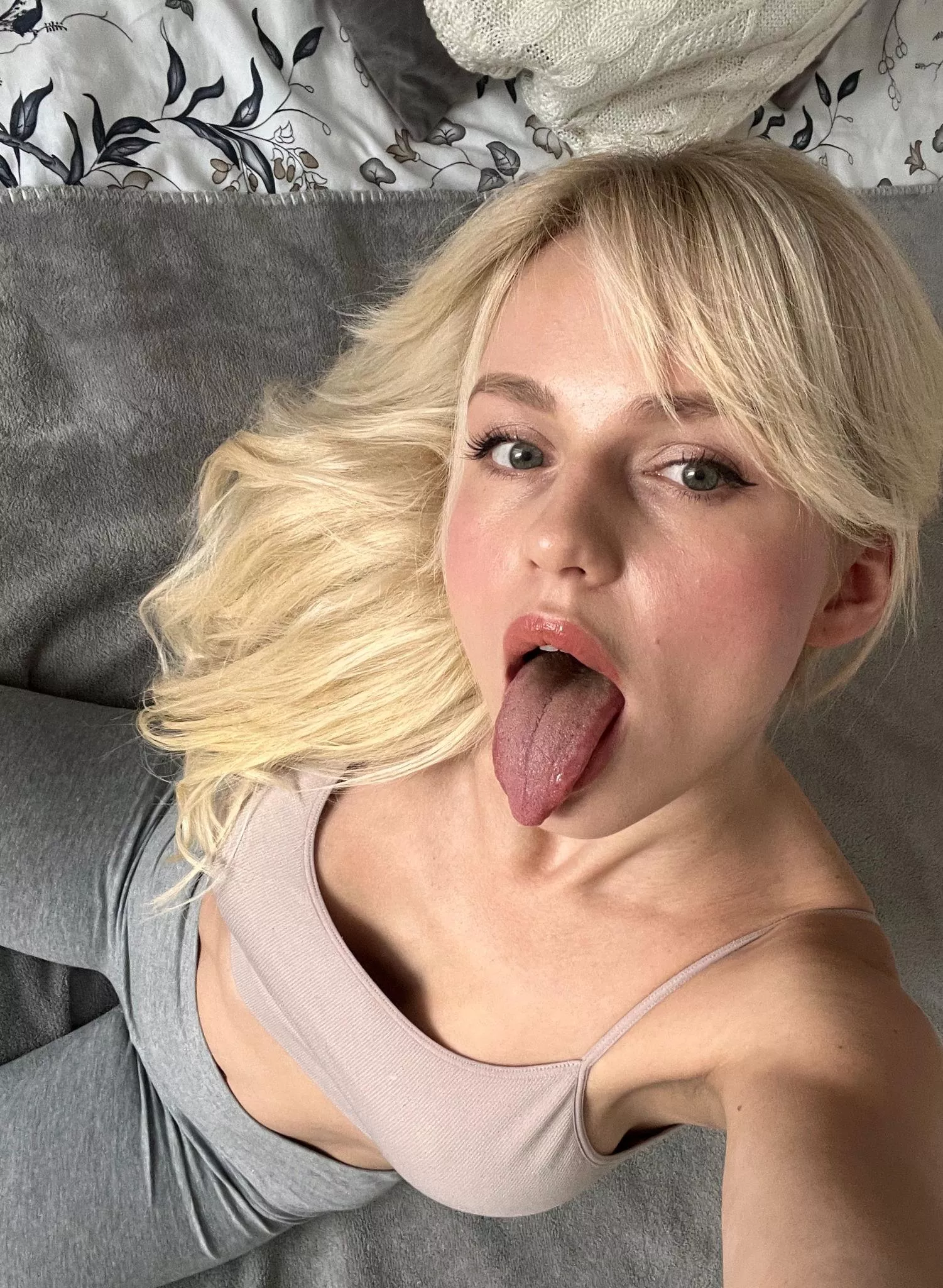 I need someone who can give me a face spanking that I won't forget anytime soon