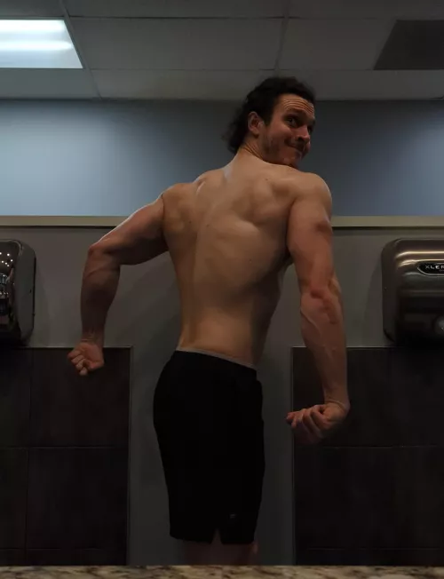 Imagine me flexing naked