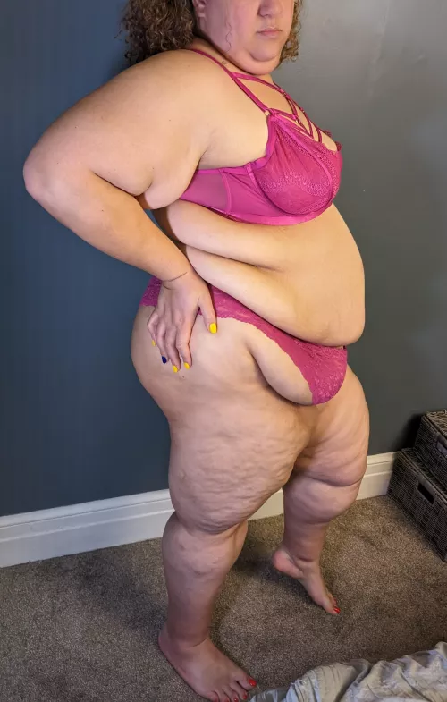 My hands on my hip cuz I'm ready to fuck up some dick