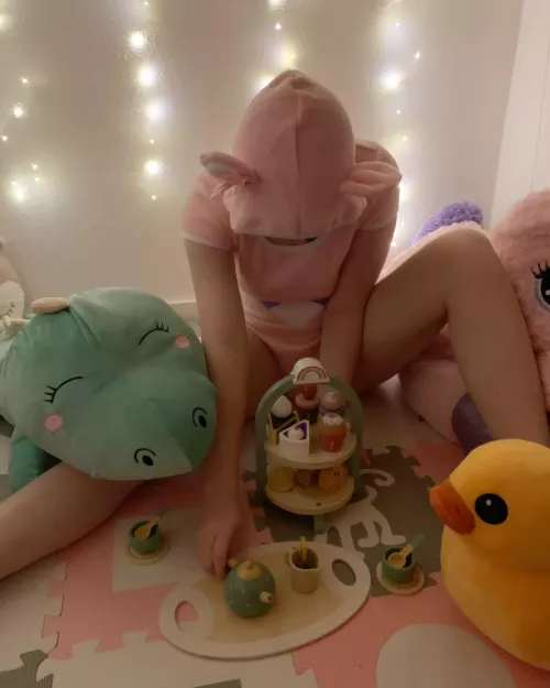 Tea-Time with Dino and Quacki 😍🦖Does somebody has a good Name idea for my new Dino?🥺🦕🦖