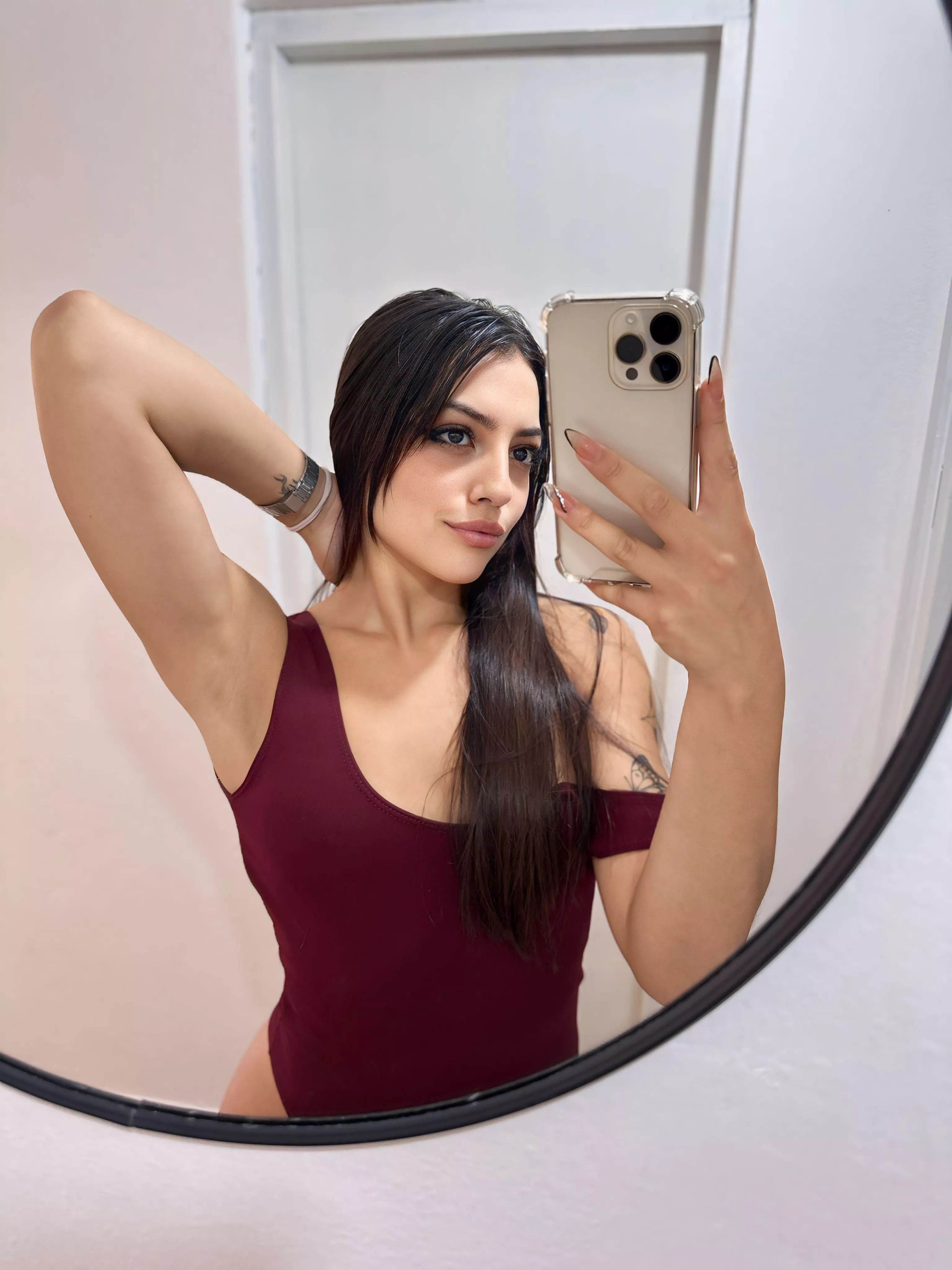 Best way to ask a guy to kiss my armpits?