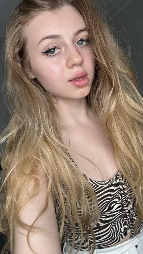 How do you like my long hair?