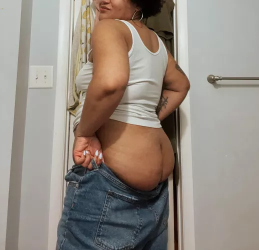 I don’t really like to work out—but I do jump to put on my jeans.