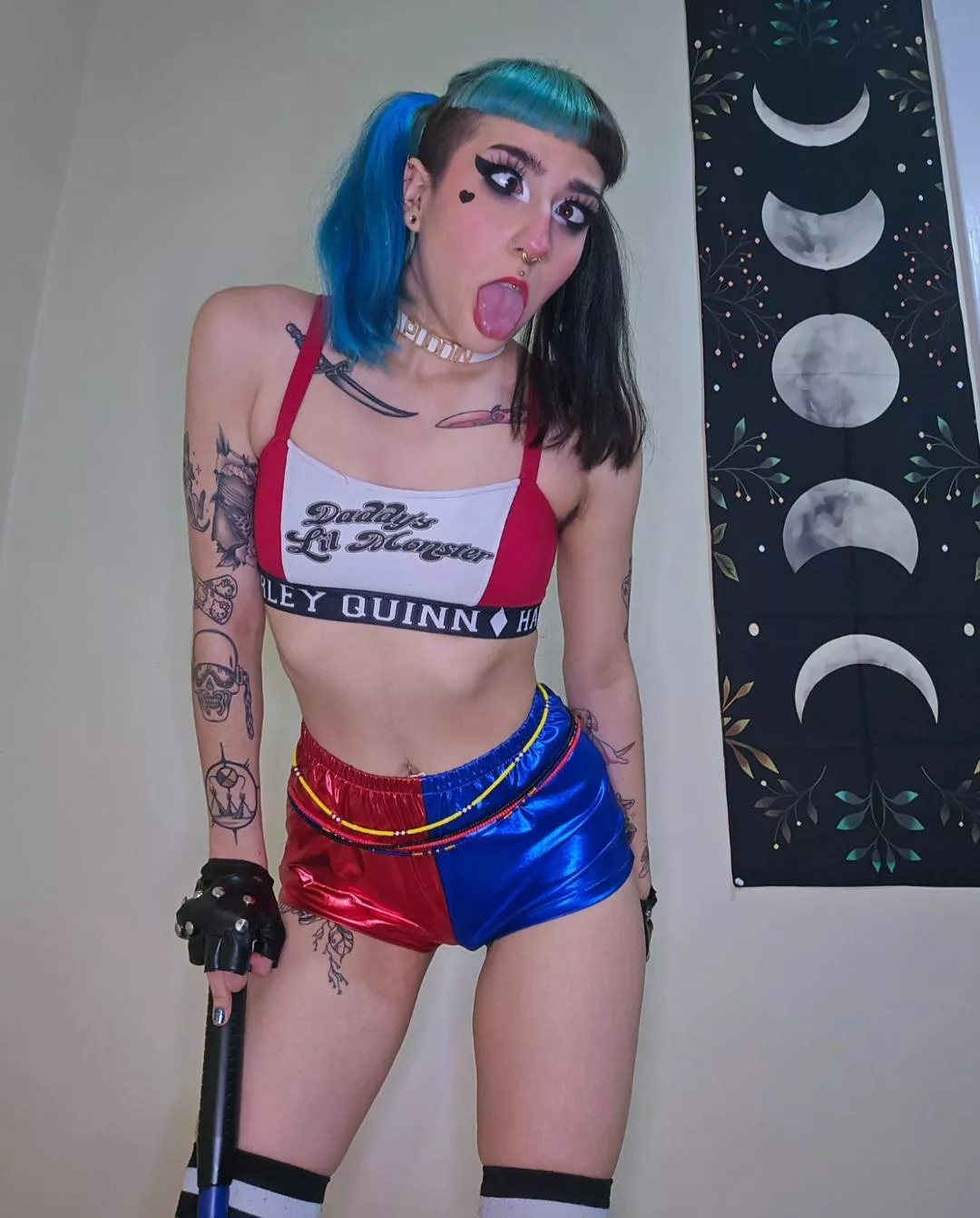 If Harley Quinn was a cute goth girl! 