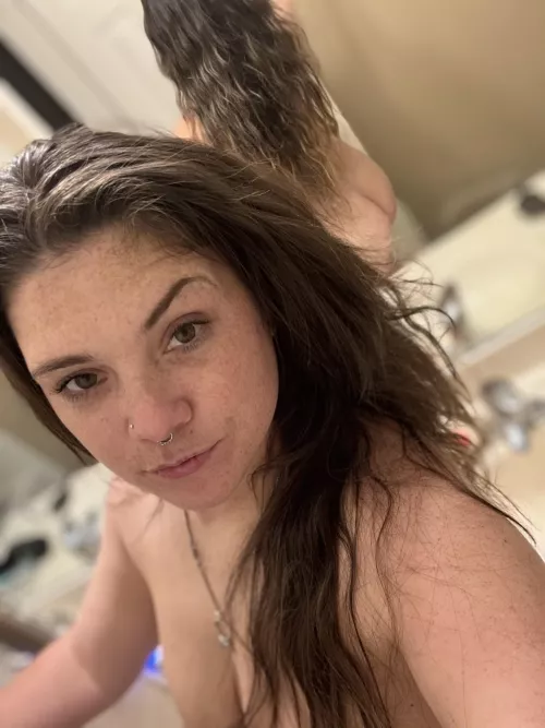 Make me yours on this Thursday.