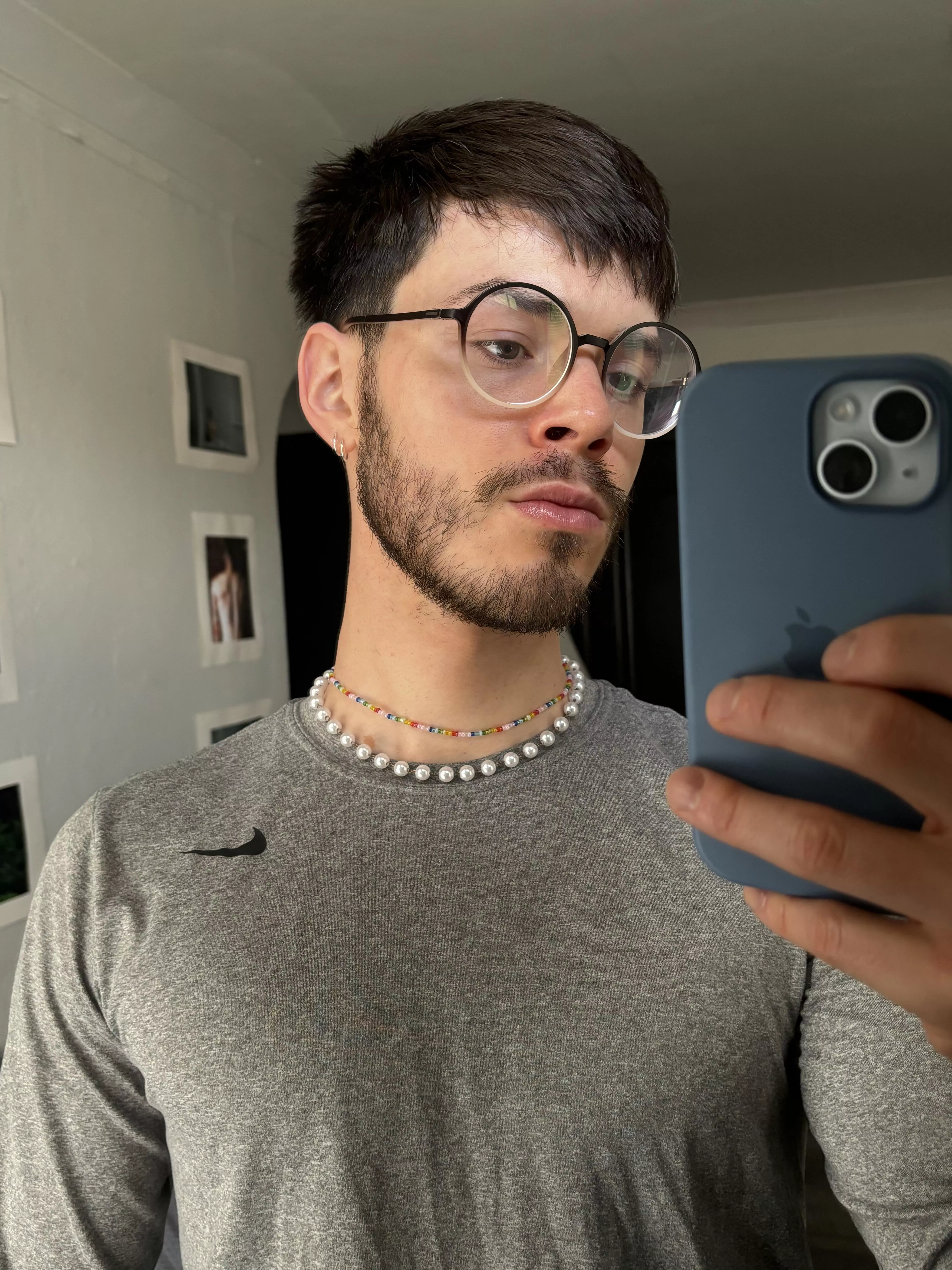 Mildly feminine attributes.