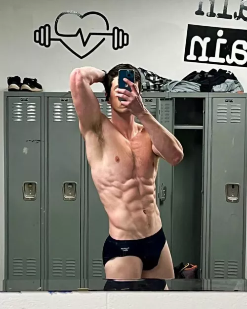 These new Reebok briefs are giving Speedo vibes. 