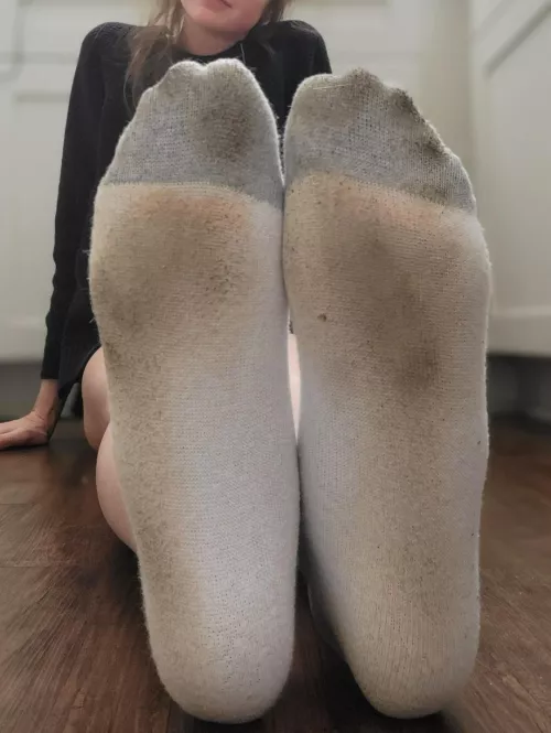 White Hanes on a seven day wear. 🥵