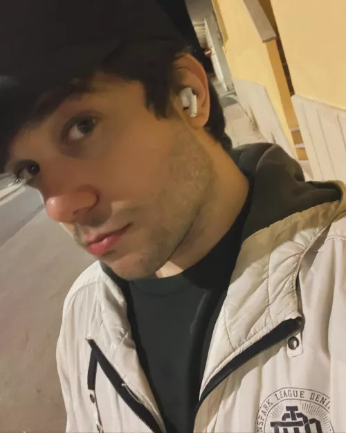 Why is dating, connecting with someone and not getting ghosted so hard? 😂😅😭