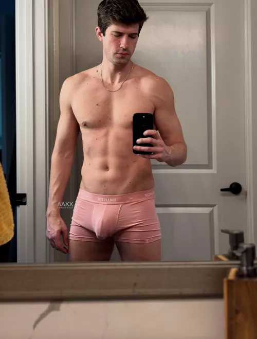 Any fans of the Hollister boxer shorts?