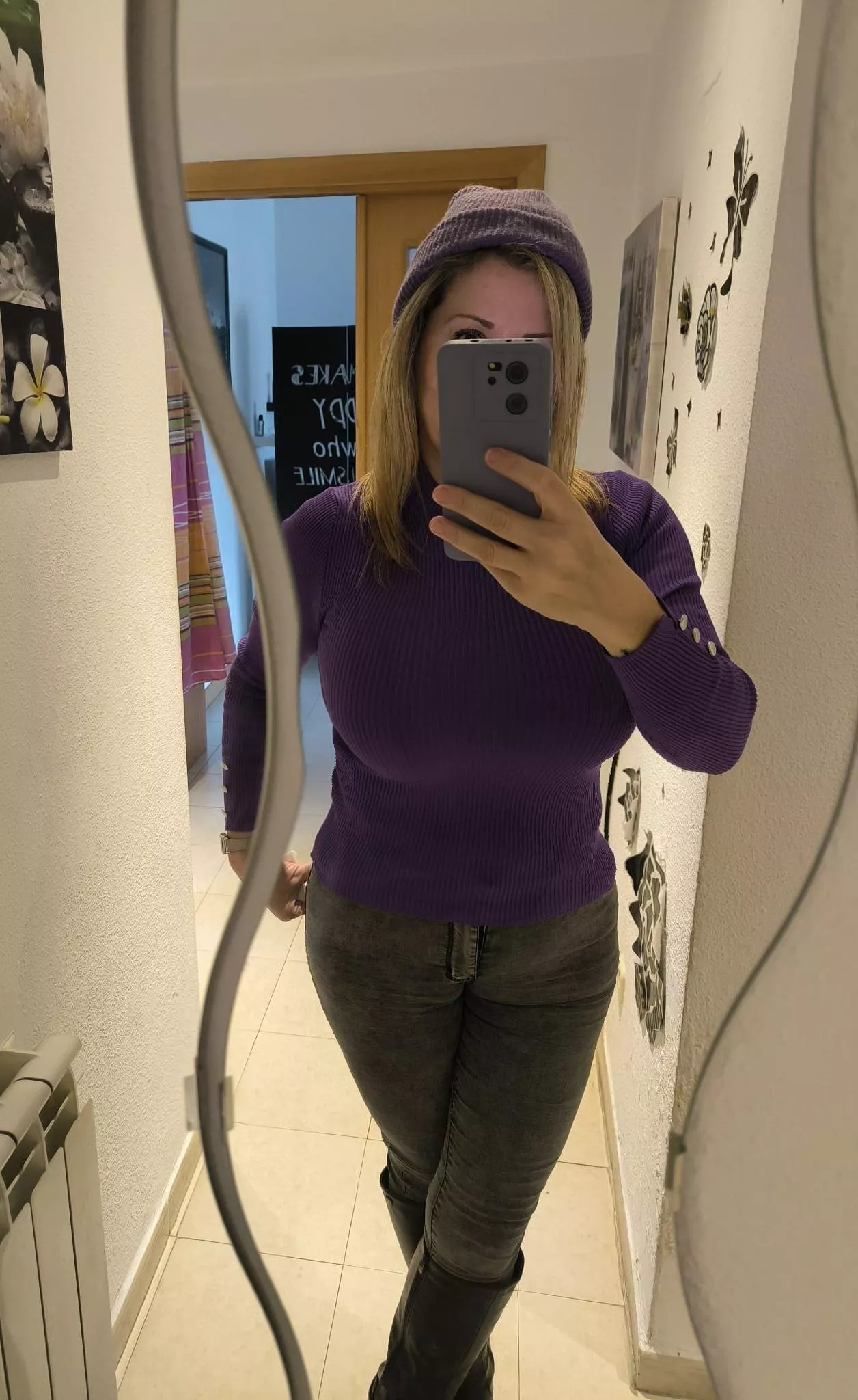 Happy Women's Day (F)