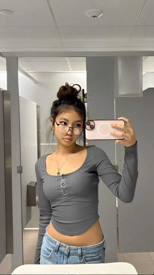 Obligatory bathroom selfie