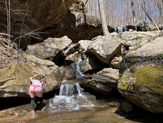 Real wife! Real mom! Real slut! Really fun hiking partner!!