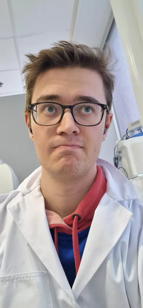 Stuck in the lab instead of playing Baldur's gate 3...