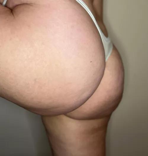Thigh and booty cellulite 