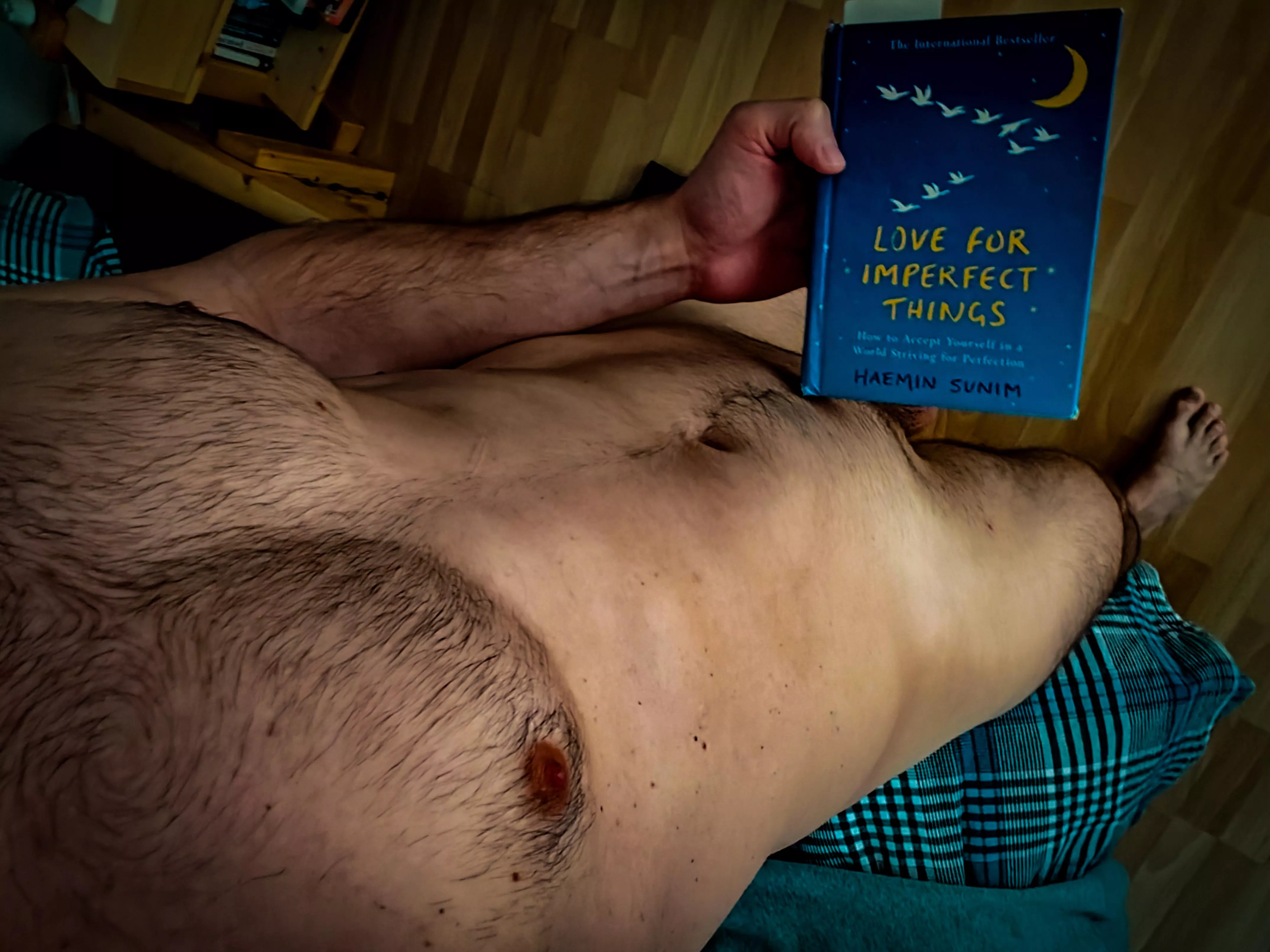 Amazing books to just read a chapter here or there.