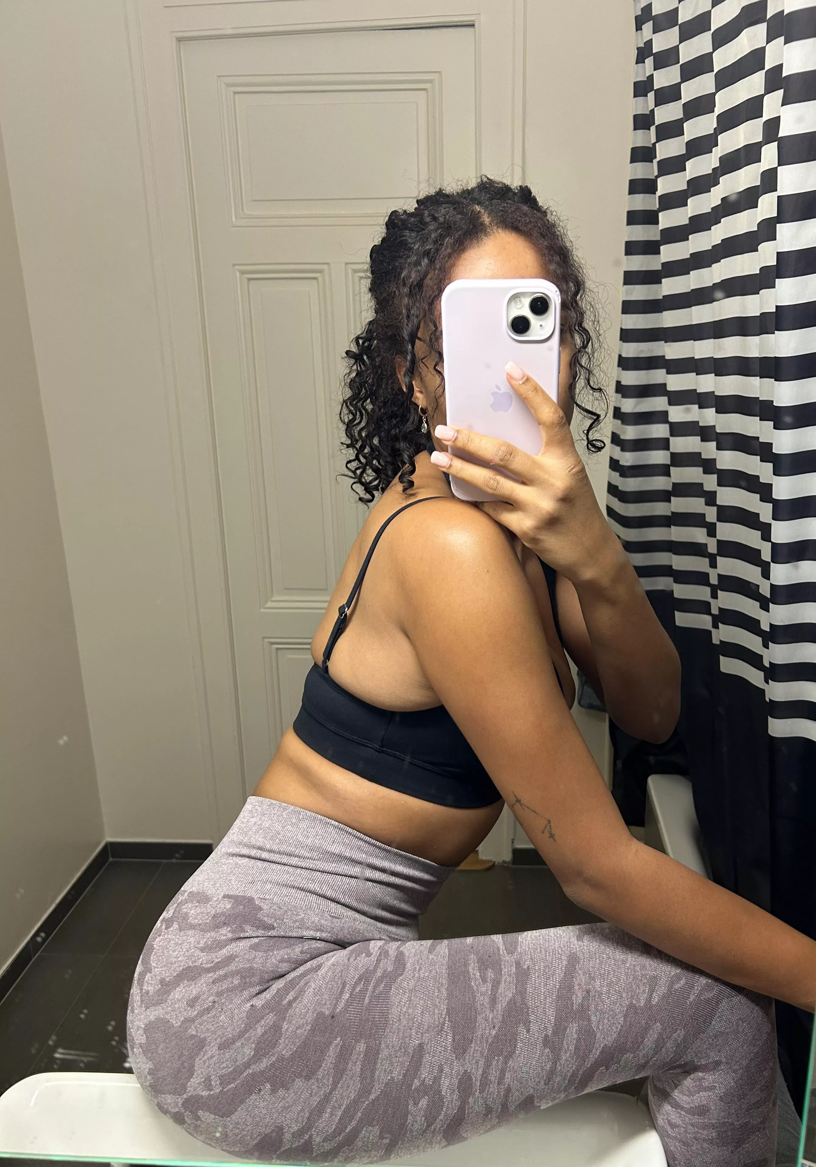 Hot brat on her way to the gym