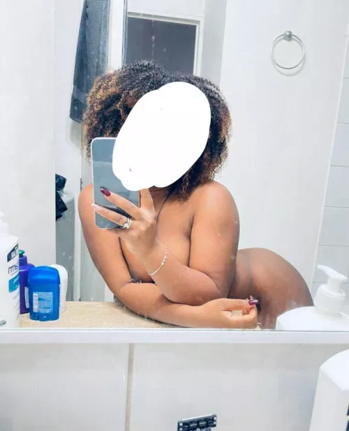 29F - Anyone up for some chocolate? 😜