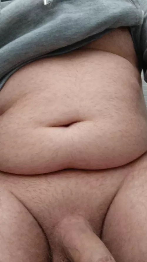 Gay Chub 23 some daddies here