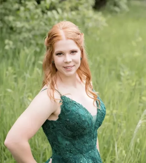 Ginger Ready for Prom